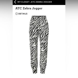 NWT Size Medium Cabi ATC Zebra Joggers